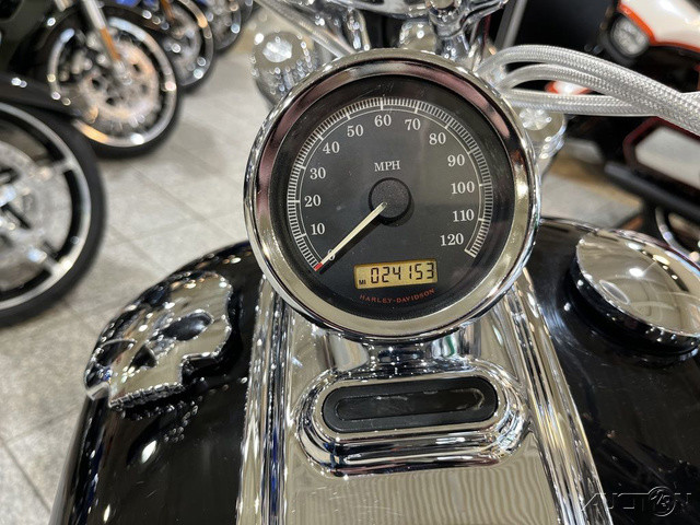 Softail® Rocker® C