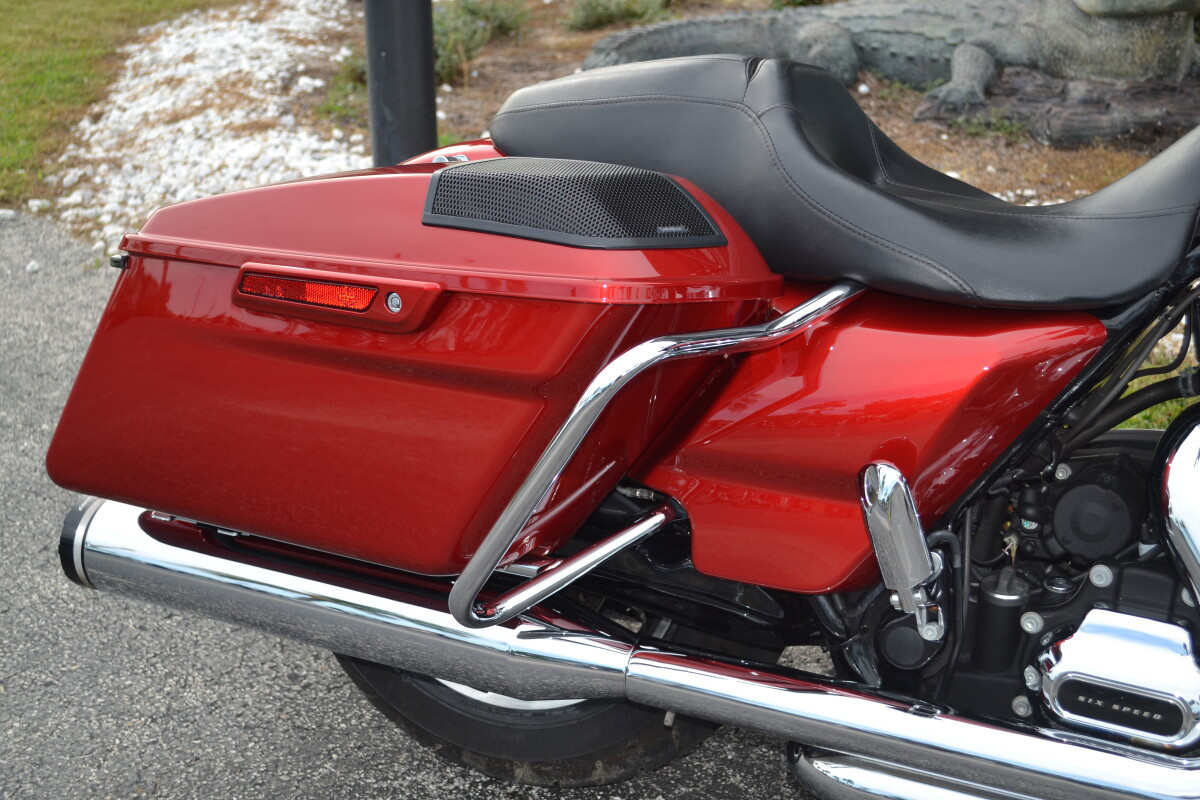 Street Glide®