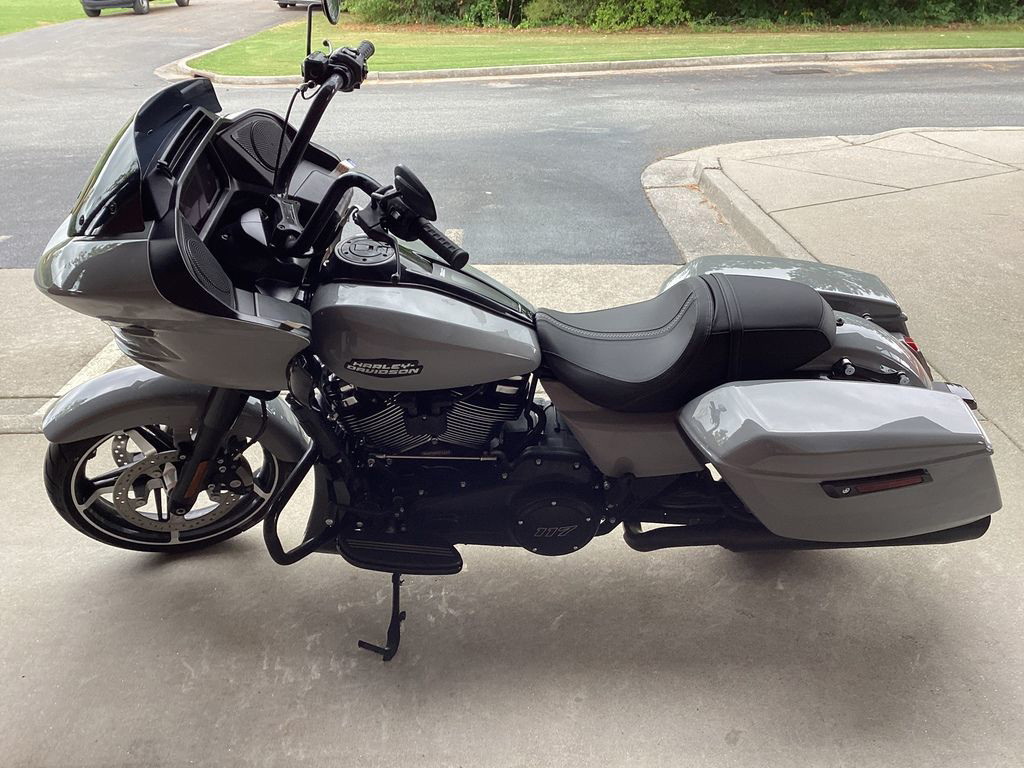 Road Glide®
