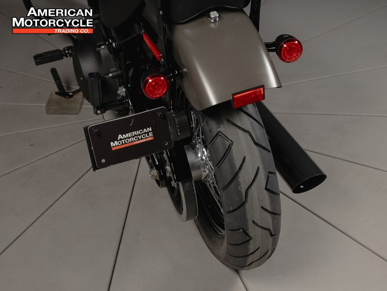 Softail® Street Bob®