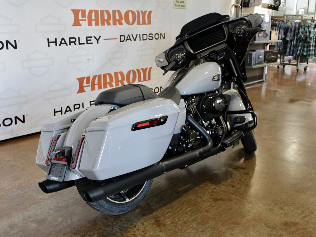 Street Glide®