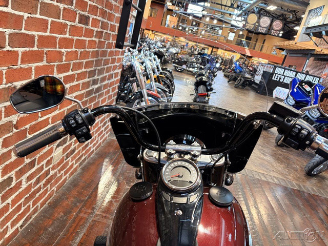 Softail® Heritage Classic 114