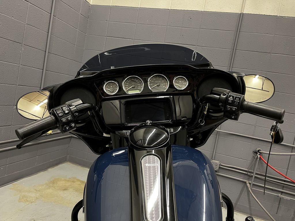 CVO® Street Glide®