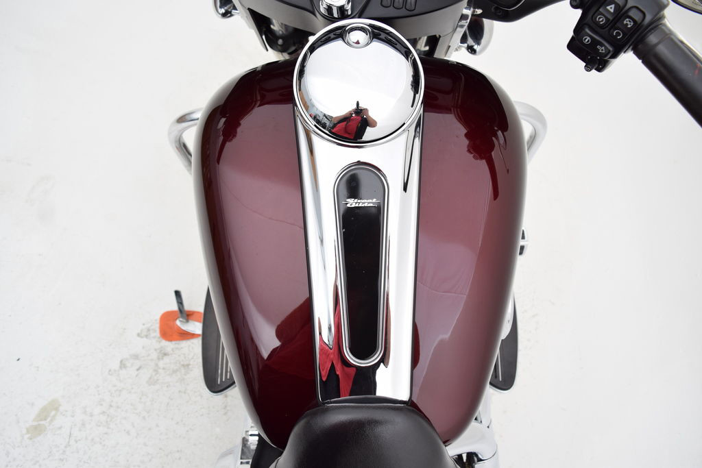 Street Glide®