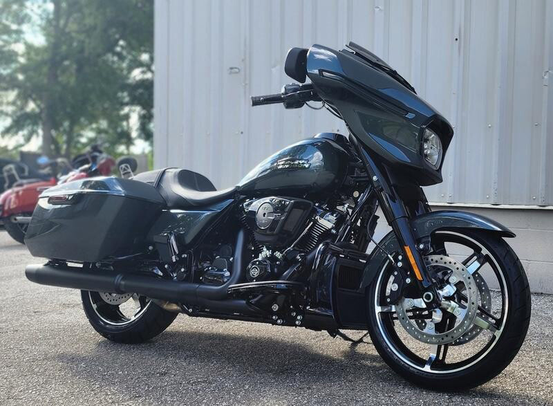 Street Glide®
