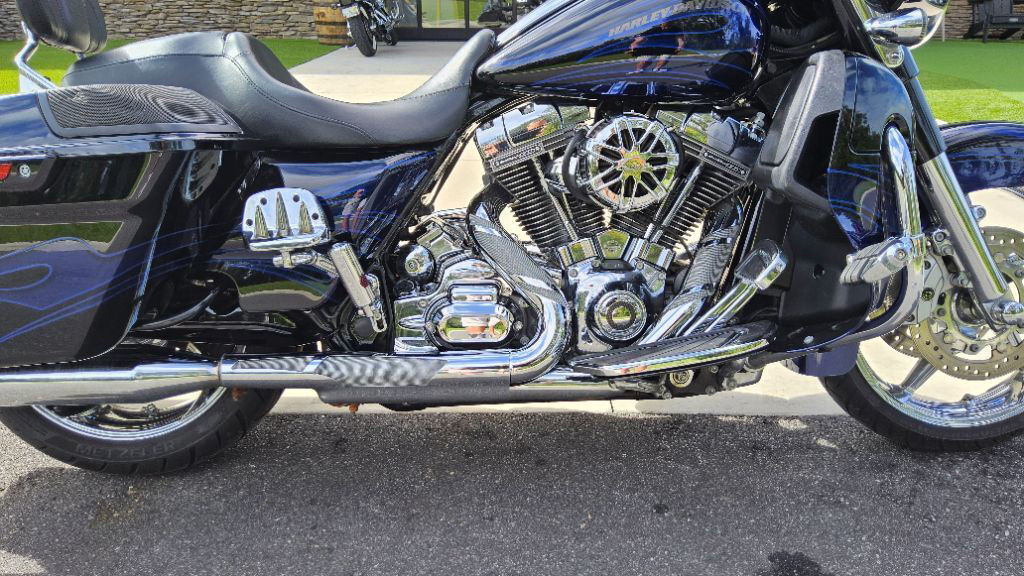CVO® Street Glide®