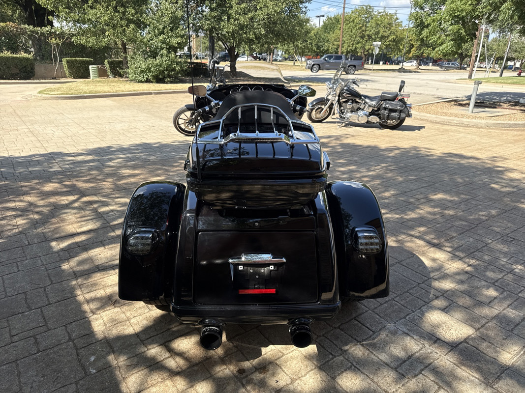 CVO® Tri Glide®
