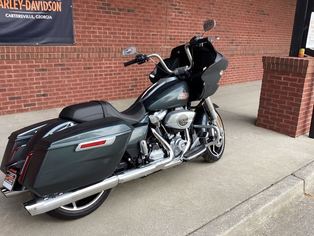 Road Glide®