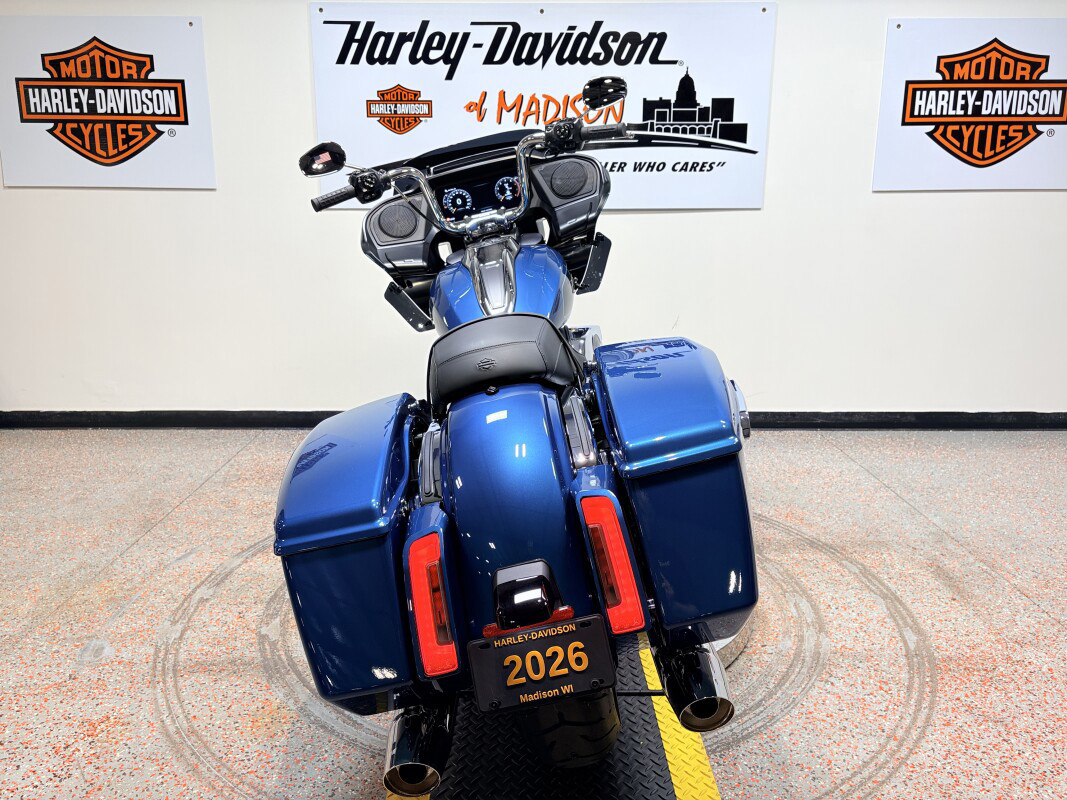 Road Glide®