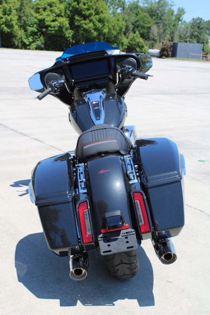 Street Glide®