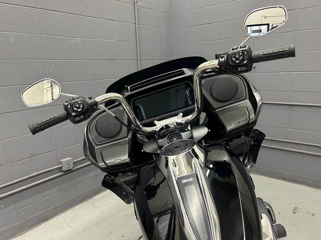 Road Glide®