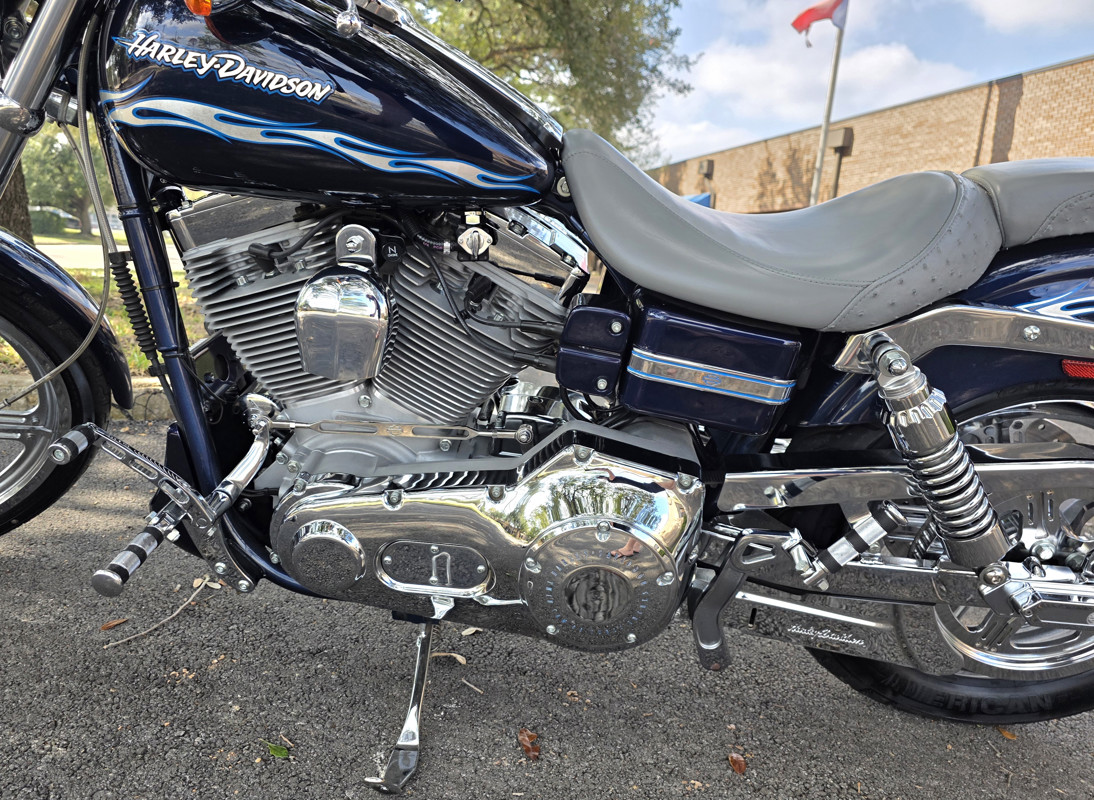 Dyna® Wide Glide® 3