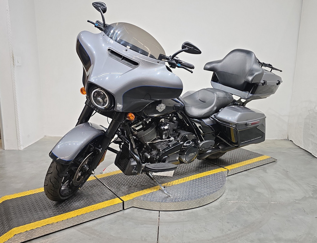 Street Glide® Special