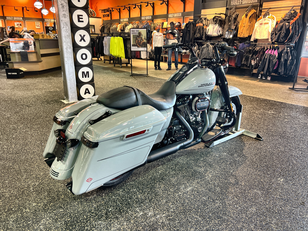 Road King® Special