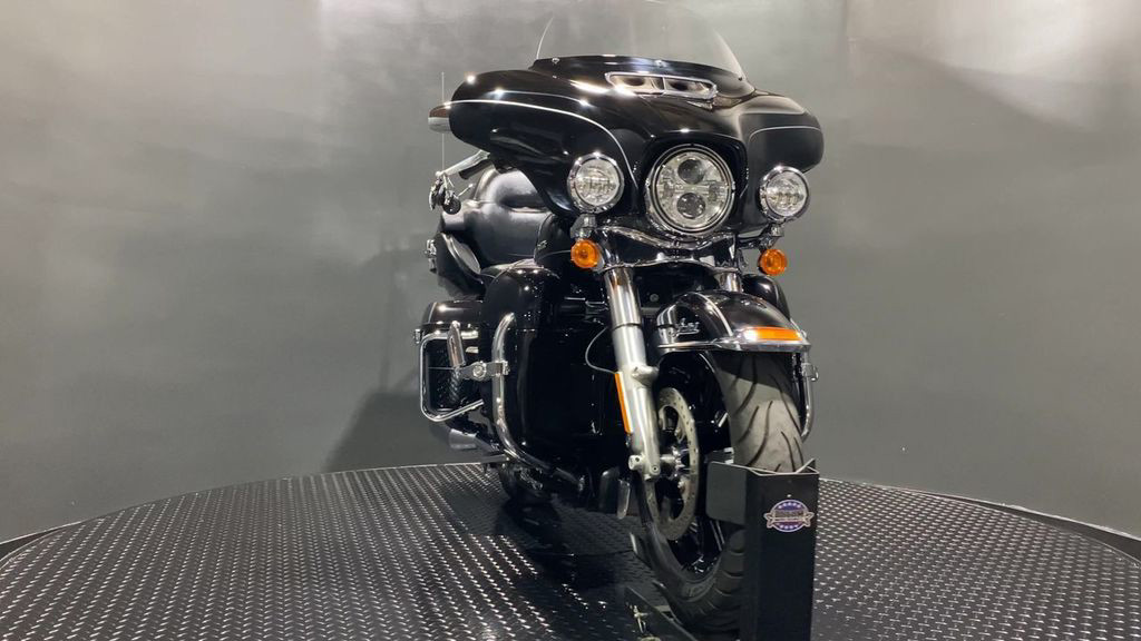 Electra Glide® Ultra Limited® Low