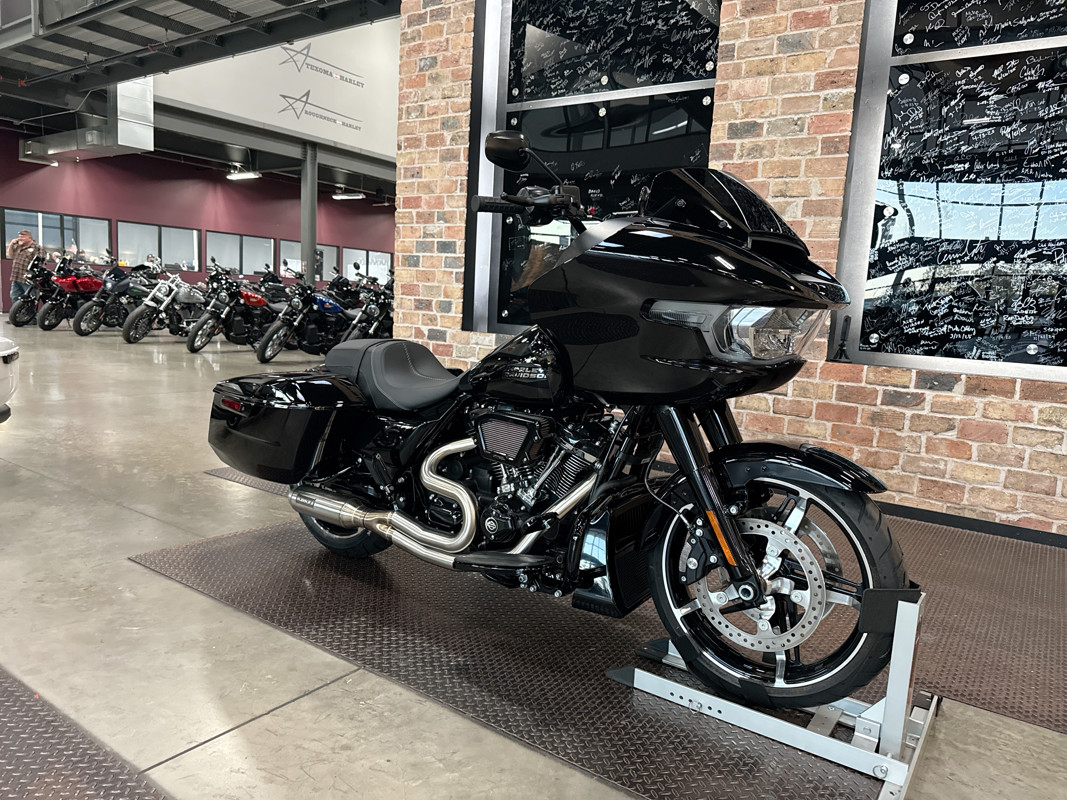 Road Glide®