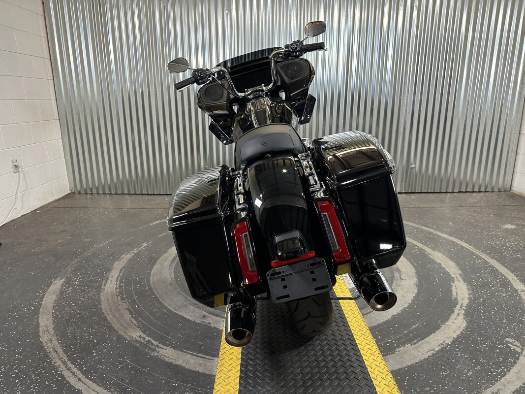 Road Glide®