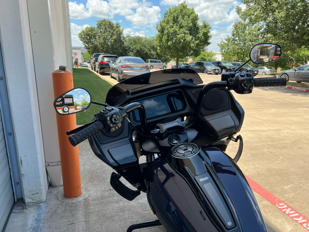 Road Glide®