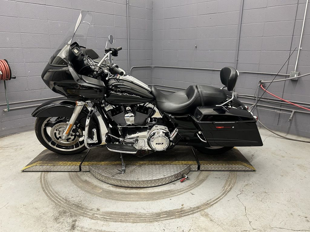 Road Glide® Custom