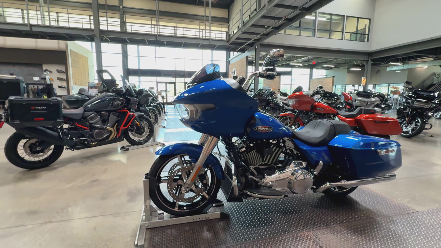 Road Glide®