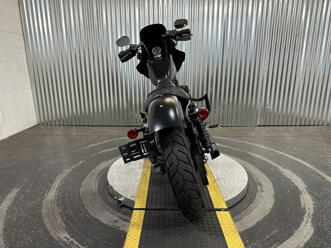 Iron 883®