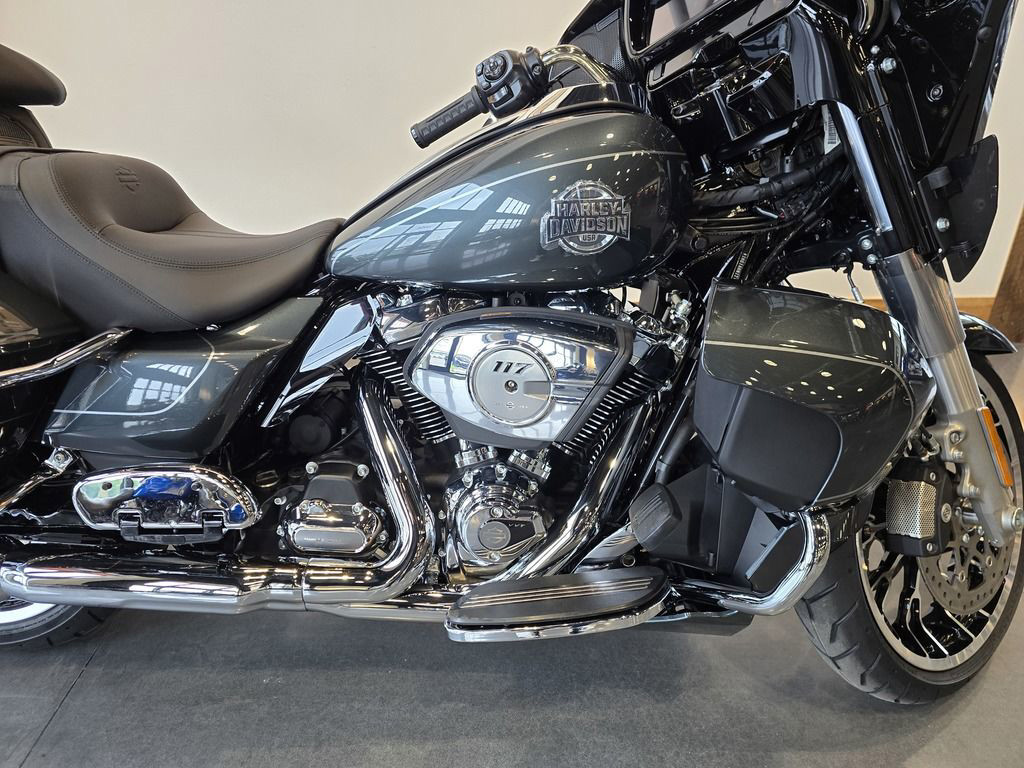 Street Glide® Limited