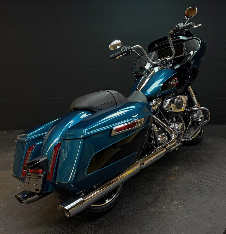 Road Glide®