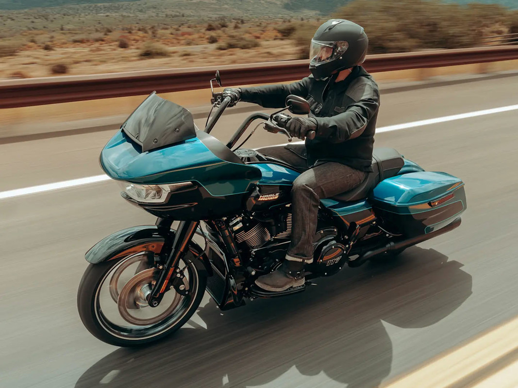Road Glide®