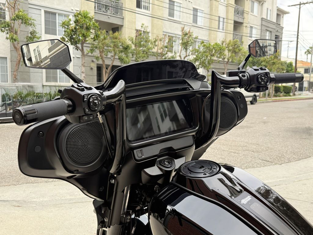Street Glide®