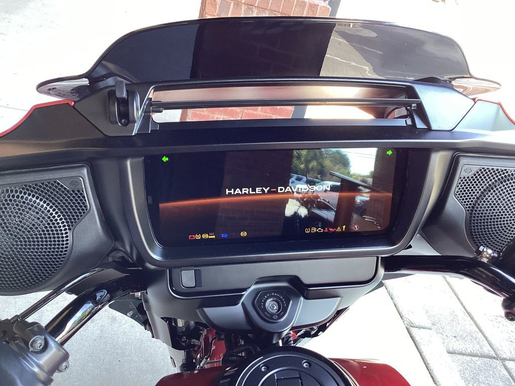 Street Glide®