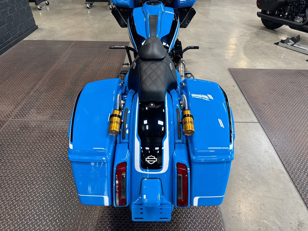 Road Glide®