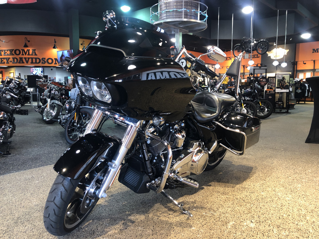 Road Glide®