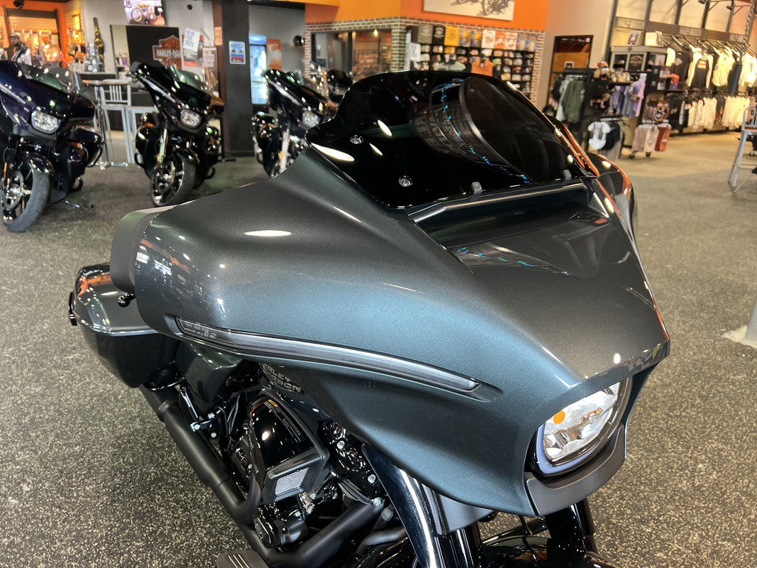 Street Glide®