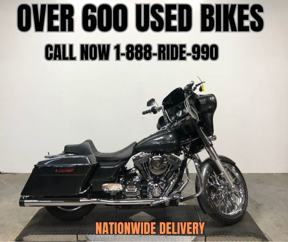 Street Glide®
