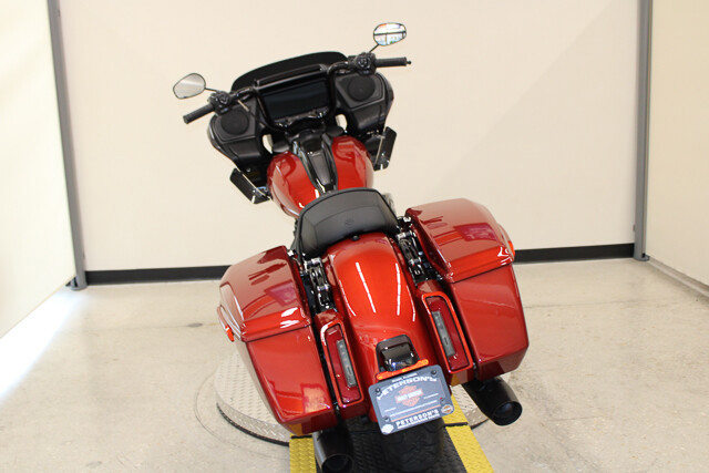 Road Glide®