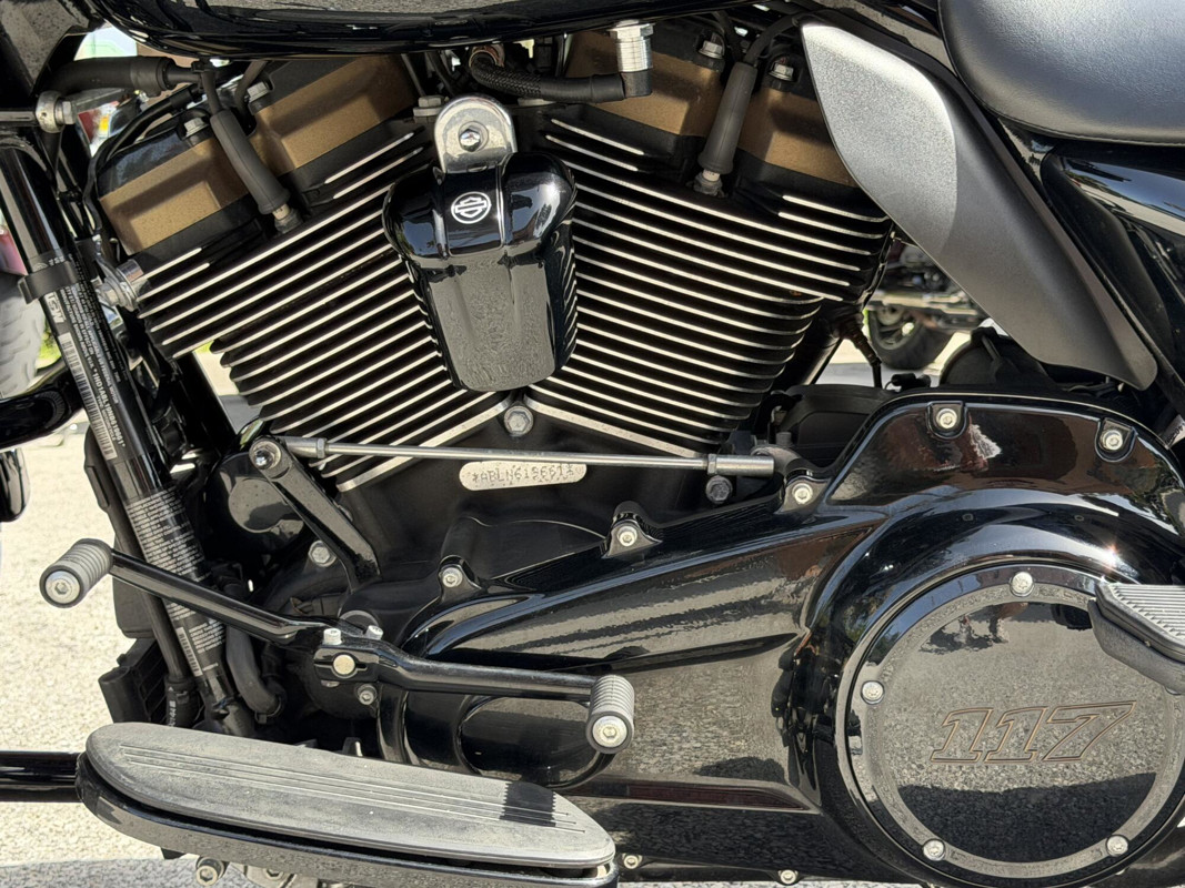 Street Glide® ST
