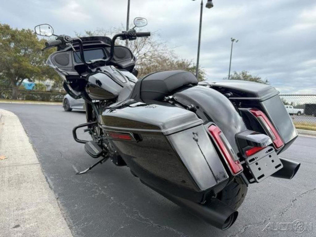 Road Glide®