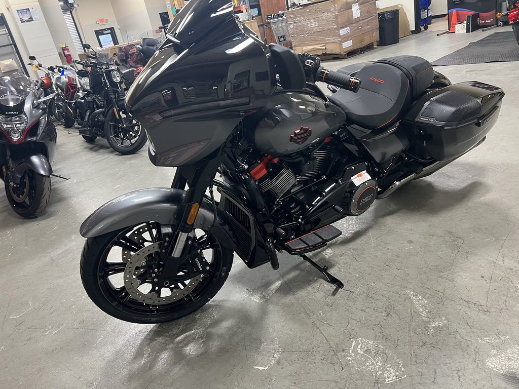 CVO® Street Glide®