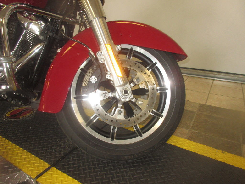 Street Glide®