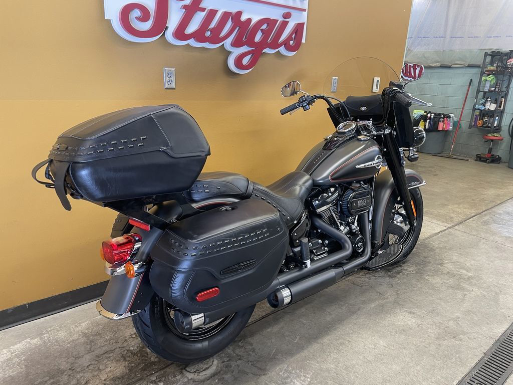 Softail® Heritage Classic 114
