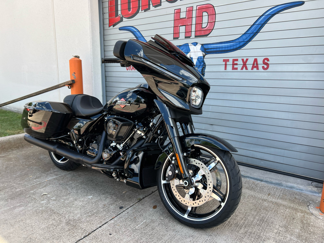 Street Glide®