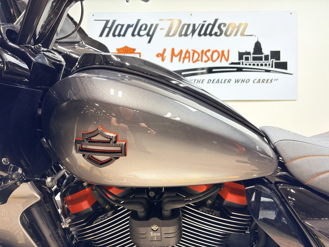CVO® Road Glide®