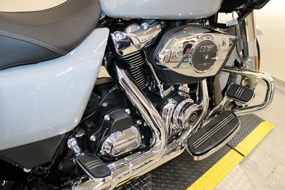 Road Glide®