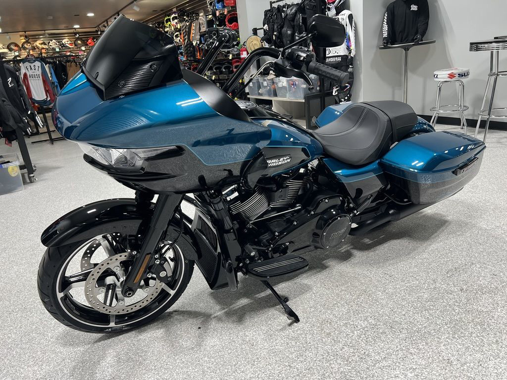 Road Glide®
