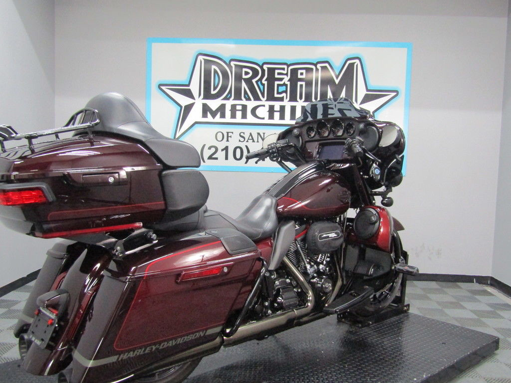 CVO® Street Glide®