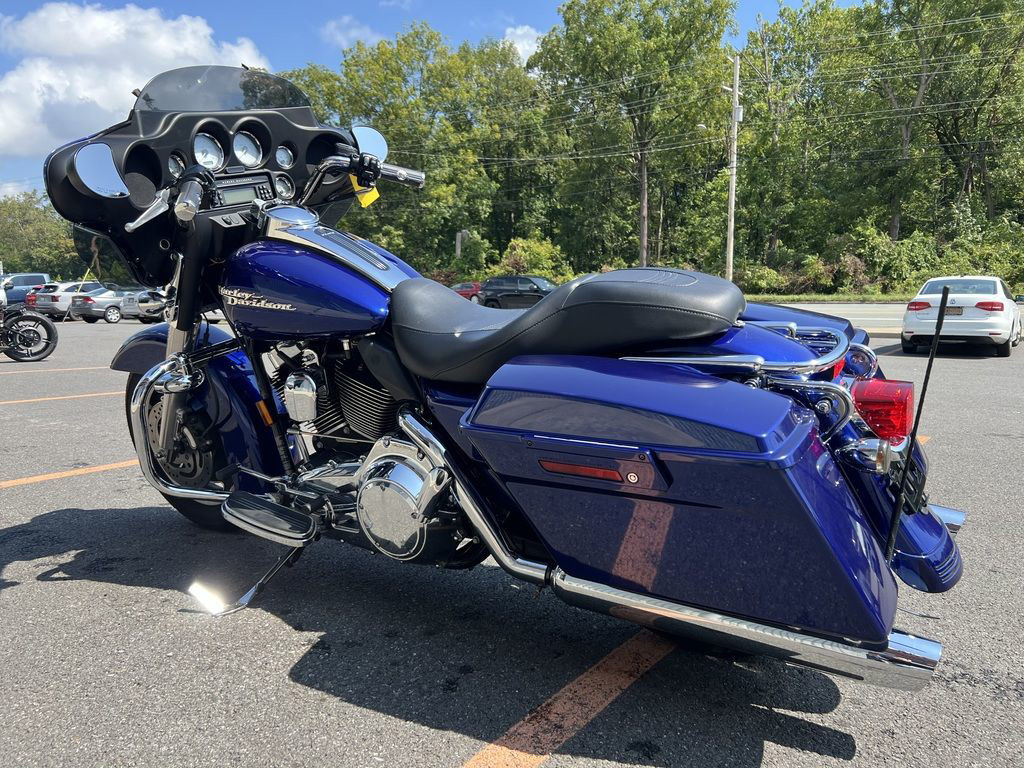 Street Glide®