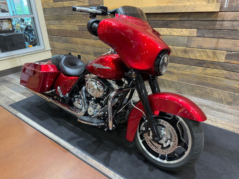 Street Glide®