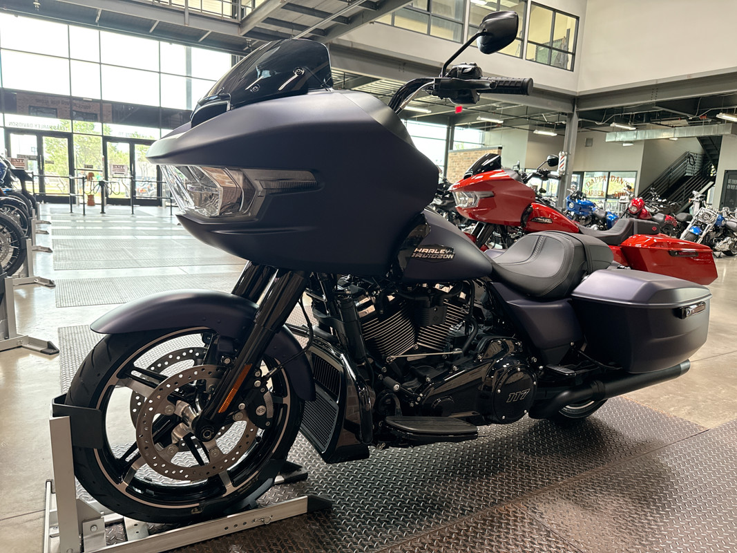 Road Glide®