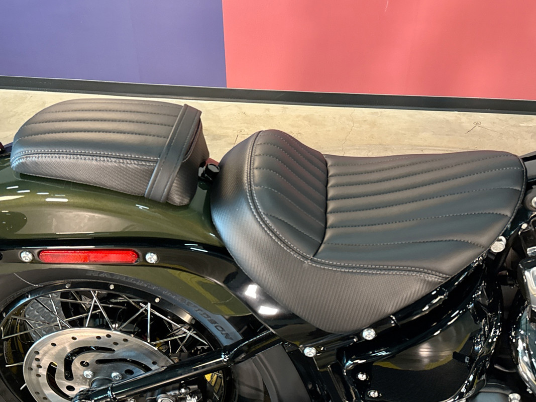 Street Bob®