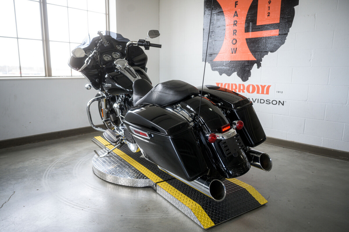 Road Glide®